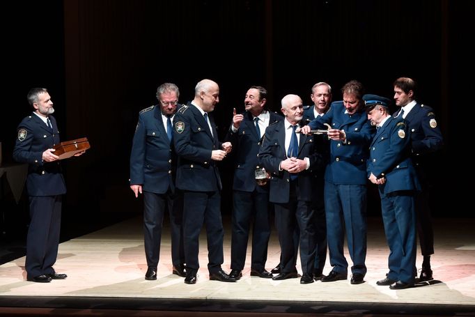 Snímek z Hoří, má panenko.