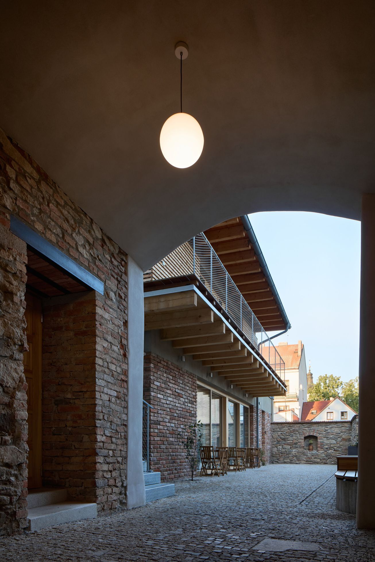 dům s kavárnou, domek, dům, kavárna, jóga, studio, přestavba, realizace, architektura