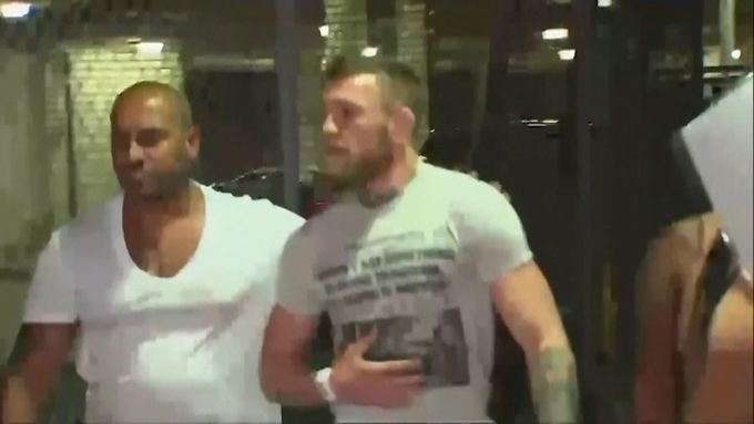 Policie v Miami zatkla kontroverzní hvězdu zápasů MMA Conora McGregora.