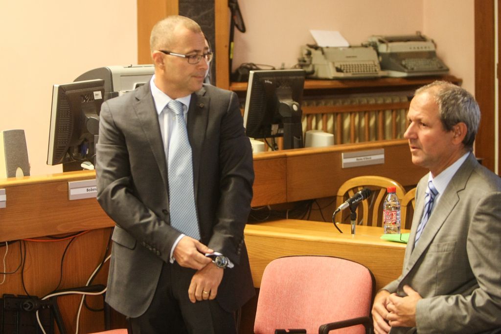 Soudní líčení s Martinem Bartákem a Michalem Smržem