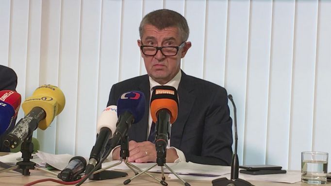 Ať to prověří policie. Babiš se vyjádřil k twitterovému účtu Skupina Šuman