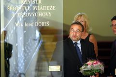 Ministr Dobeš online: Moje šance ve vládě jsou 1:1