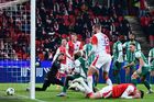 Santa Clausové z Bohemky umřeli na krásu. Slavia díky nim zase vládne lize