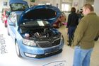Češi kupují nová auta, automobilky hlásí 111 tisíc prodaných