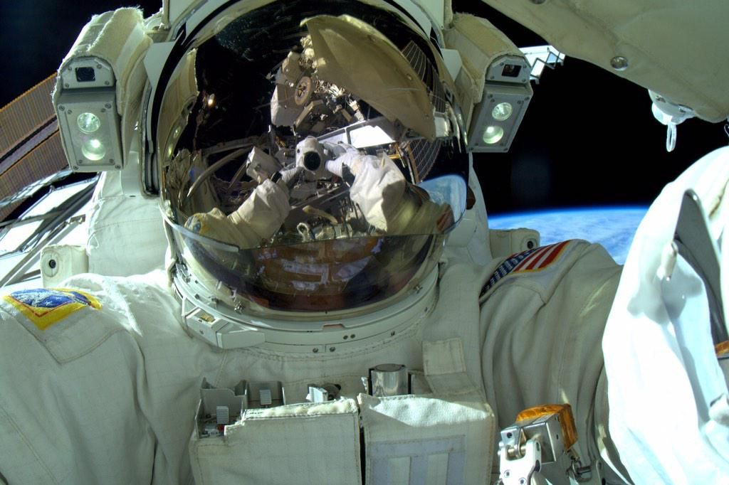Snímky astronauta Terryho Virtse z kosmu