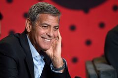 George Clooney byl po nehodě na motorce ošetřen v italské nemocnici, srazilo ho auto