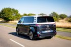Volkswagen ID.Buzz je stylový mikrobus odkazující na legendární typ T1.