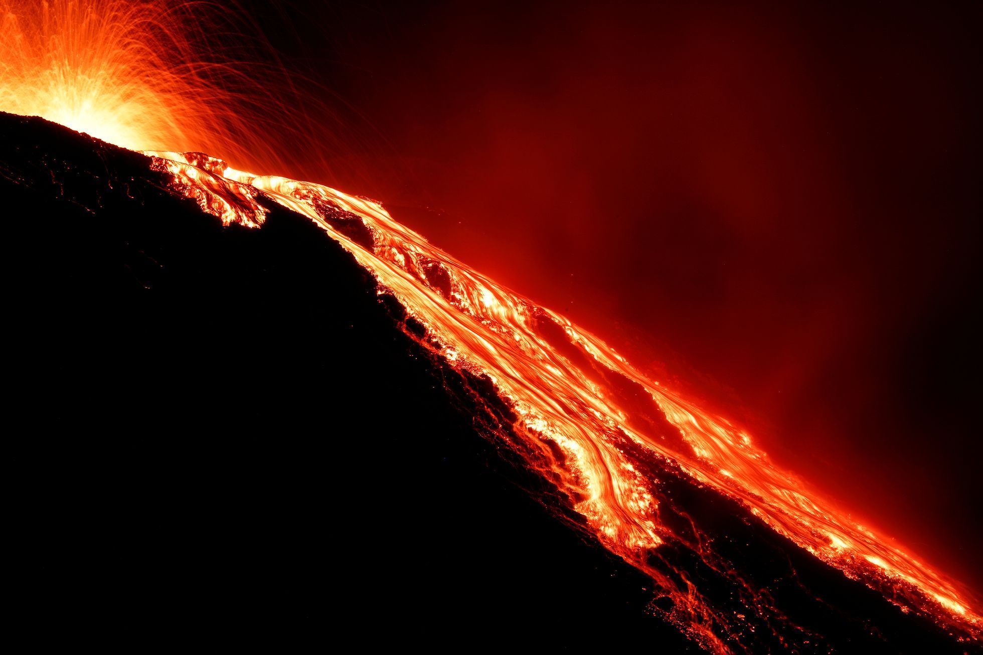 Výbuch vulkánu Stromboli na stejnojmenném italském ostrově