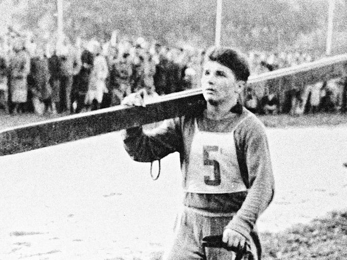 Před 80 lety se narodil skokan na lyžích Jiří Raška, olympijský vítěz z roku 1968.