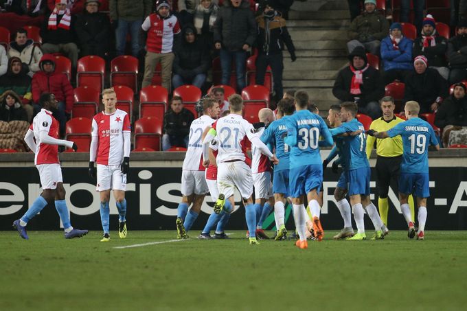 fotbal, Evropská liga 2018/2019, Slavia Praha - Zenit Petrohrad, strkanice