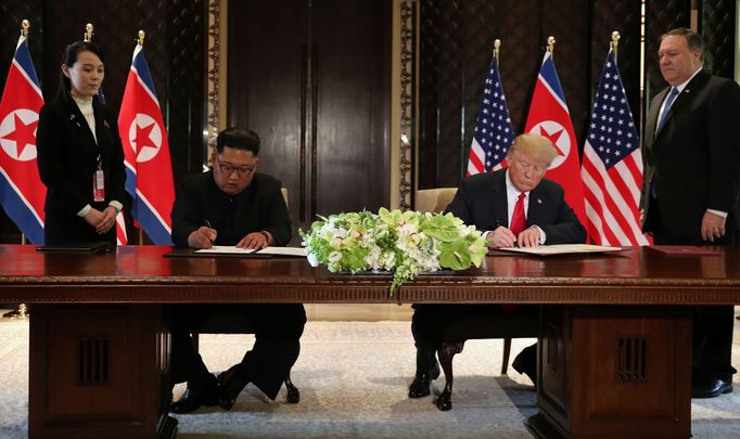 Summit Donalda Trumpa a Kim Čong-una. 12. 6. 2018.