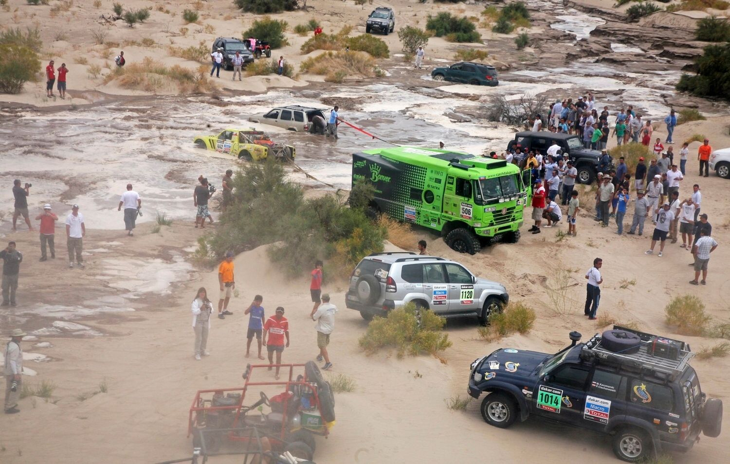 Rallye Dakar, 11. etapa: auta ve vodě, Martin Kolomý