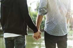 Průzkum: Přes třetinu Čechů odmítá mluvit o partnerstvích homosexuálů i menstruaci