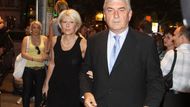 Karel Gott slavil 70. narozeniny - Miroslav Donutil s manželkou