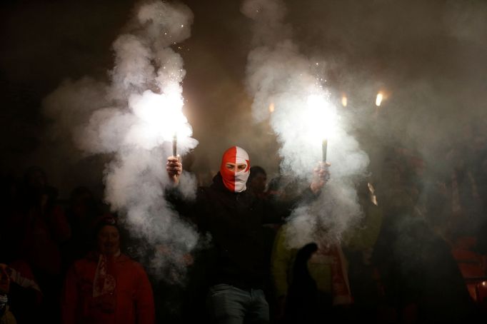 Fanoušek Slavie před zápasem EL Slavia - Feyenoord