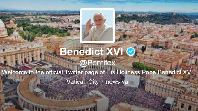 Papežův účet na Twitteru