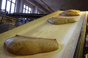 Jak se peče chleba ve velkém