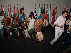 Zahajovací ceremoniál: brazilští domorodci v akci