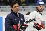 Kouč Vladimír Růžička už může začít pomalu finalizovat sestavu pro blížící se hokejový šampionát. Ve Znojmě se mu v úterý přihlásili další čtyři hráči z NHL.
