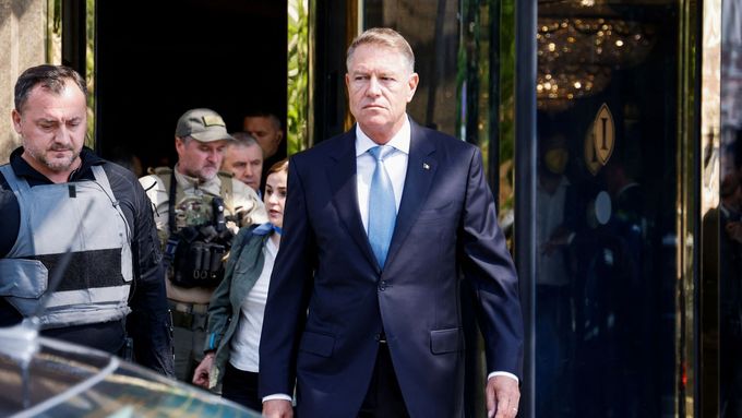 Rumunský prezident Klaus Iohannis v Kyjevě.