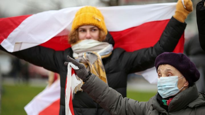 Jako komáří útok. Protesty v Bělorusku se změnily v chaos, lidé se domlouvají sami