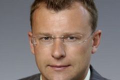 Poslanec, který pil, se zřekl imunity