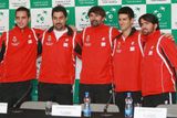 Srbský tým bude táhnout finalista US Open Novak Djokovič (druhý zprava), dalšími hráči v týmu jsou Viktor Troicki (vlevo), Nenad Zimonjič (vedle něj) a Janko Tipsarevič (vpravo). Tým jako kapitán vede Bogdan Obradovič.