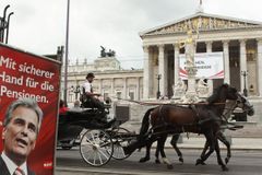 Socialisté ve volbách uhájili Vídeň před krajní pravicí, která vystupuje proti běžencům
