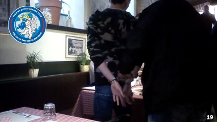 Česká policie zatkla v pražském hotelu ruského hackera. Podívejte se na video