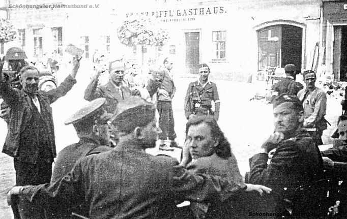 Vyhnání Němců z Lanškrouna. Květen 1945.