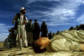 Všechny podoby války: 10 let od invaze do Afghánistánu