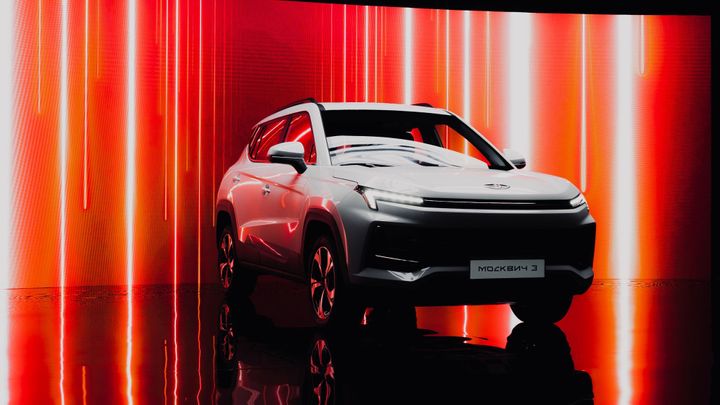 Bude dobrý jako Renaulty, tvrdí Rusové o novém Moskviči. Zatím je to spíš propaganda; Zdroj foto: Moskvič