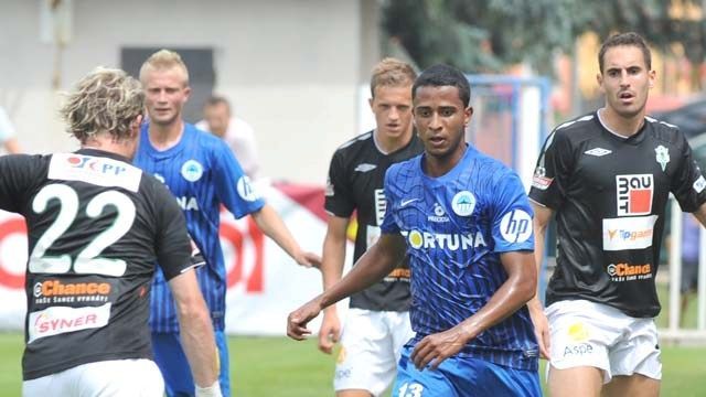 Brazilský fotbalista Maicon Souza de Jesus v dresu Slovanu Liberec.
