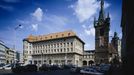 Hotel Le Royal Meridien Praha by měl po rekonstrukci patřit mezi světovou hotelovou špičku, čemuž odpovídá náročná a precizní příprava celého projektu. Při rekonstrukci bude kladen velký důraz na zachování celkového vnějšího vzhledu budovy, především unikátní fasády, což bude umocněno speciálním nočním nasvícením celého objektu. Po dokončení bude hostům k dispozici 175 luxusních pokojů, spa & wellness, taneční sál, restaurace a množství dalších služeb neodmyslitelně spjatých s hotelovou kategorií 5* plus.