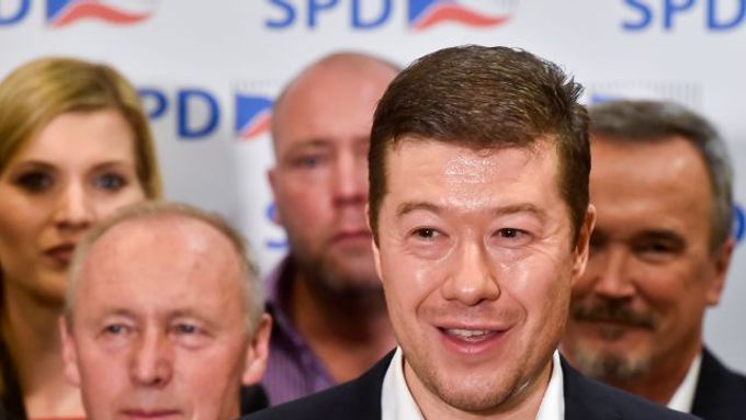 Špína v SPD se zametá pod koberec, šéf Moravskoslezského kraje Volný je kariérista a jde tvrdě za penězi, rozvrátil celý kraj, tvrdí vyloučený člen