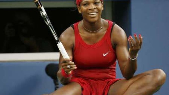 Serena Williamsová se raduje z postupu do finále