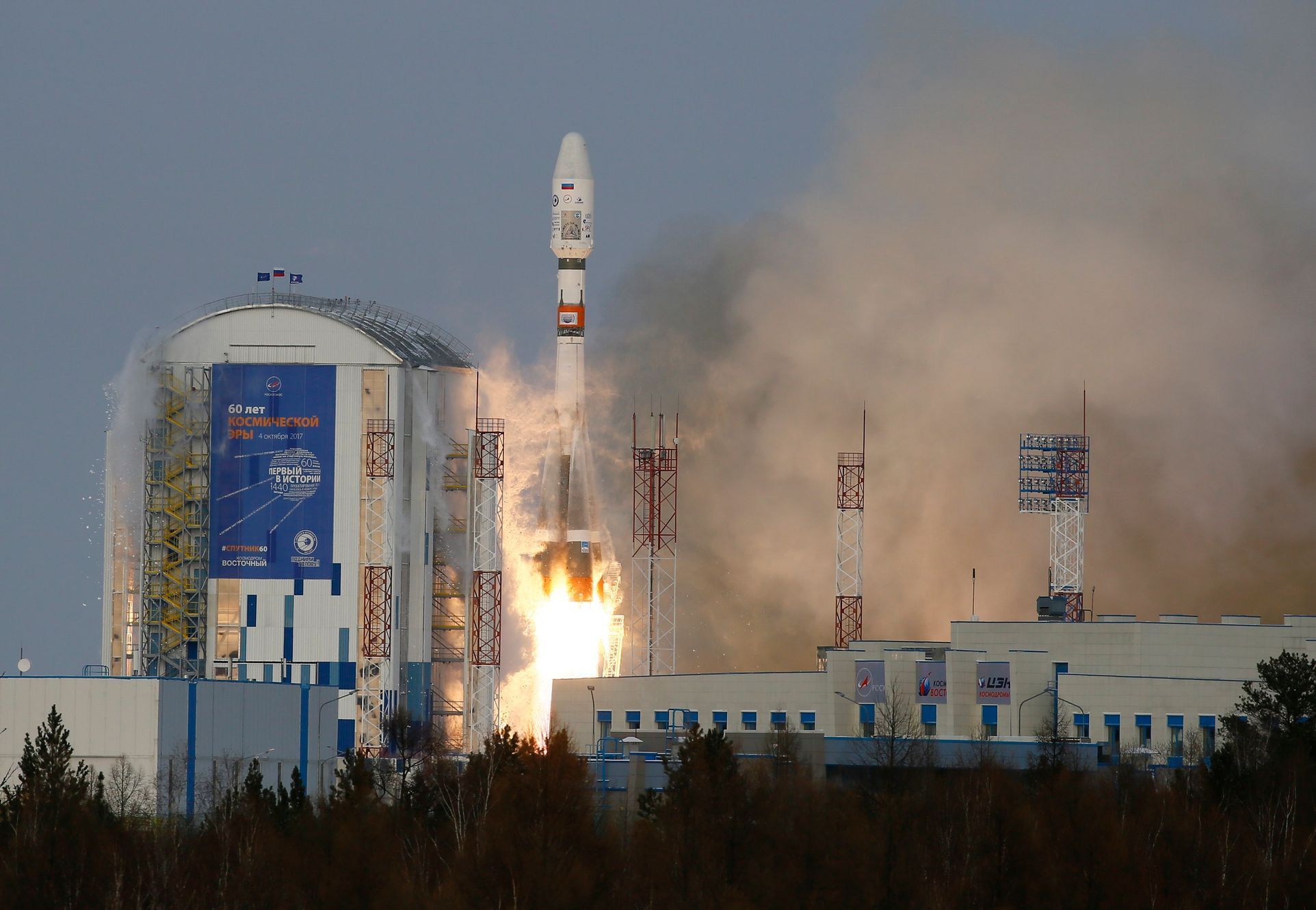 Sojuz-2 startuje z kosmodromu Vostočnyj