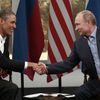 Barack Obama a Vladimir Putin na summitu G8 v Belfastu