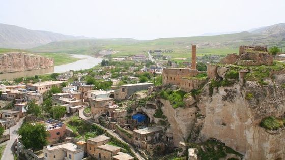 Archeologové bijí na poplach. Nová přehrada zaplaví Hassankeyf