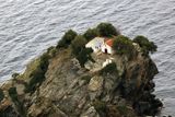 Kostelík z filmu Mamma Mia! na ostrově Skopelos.