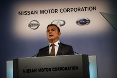 Bývalý séf Nissanu Ghosn znovu "na svobodě". Soud opět schválil propuštění na kauci