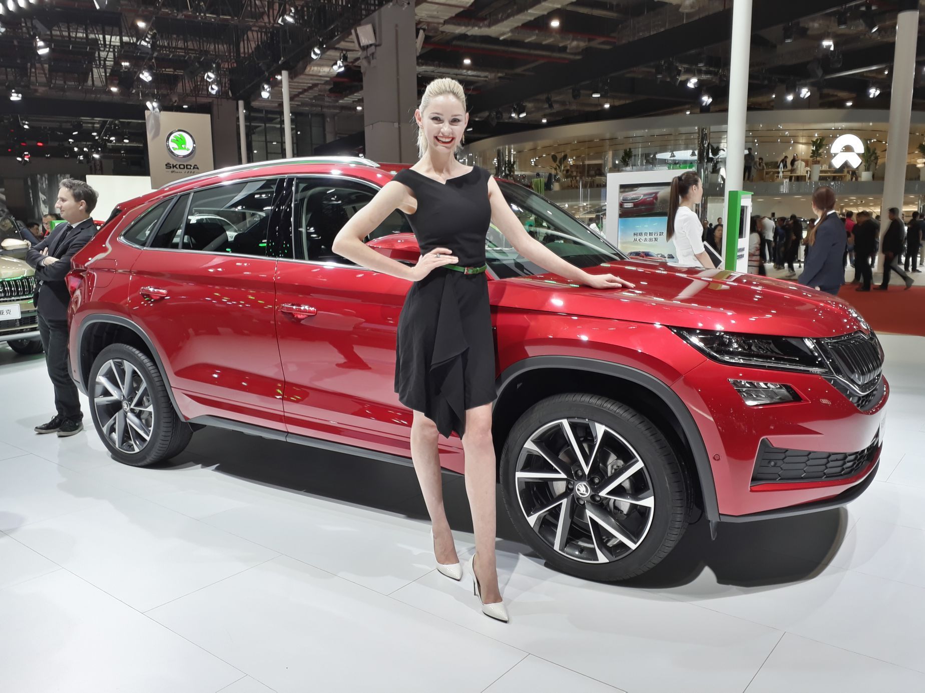 Hostesky z autosalonu v Šanghaji