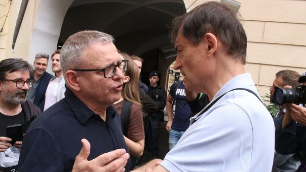 "Kolaborante," vyslechl si Zaorálek od spolustraníků. Koalici s komunisty hájí dál