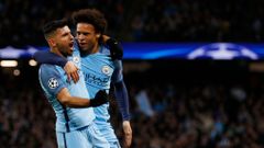 Sergio Aguero a Leroy Sane slaví gól Manchesteru City