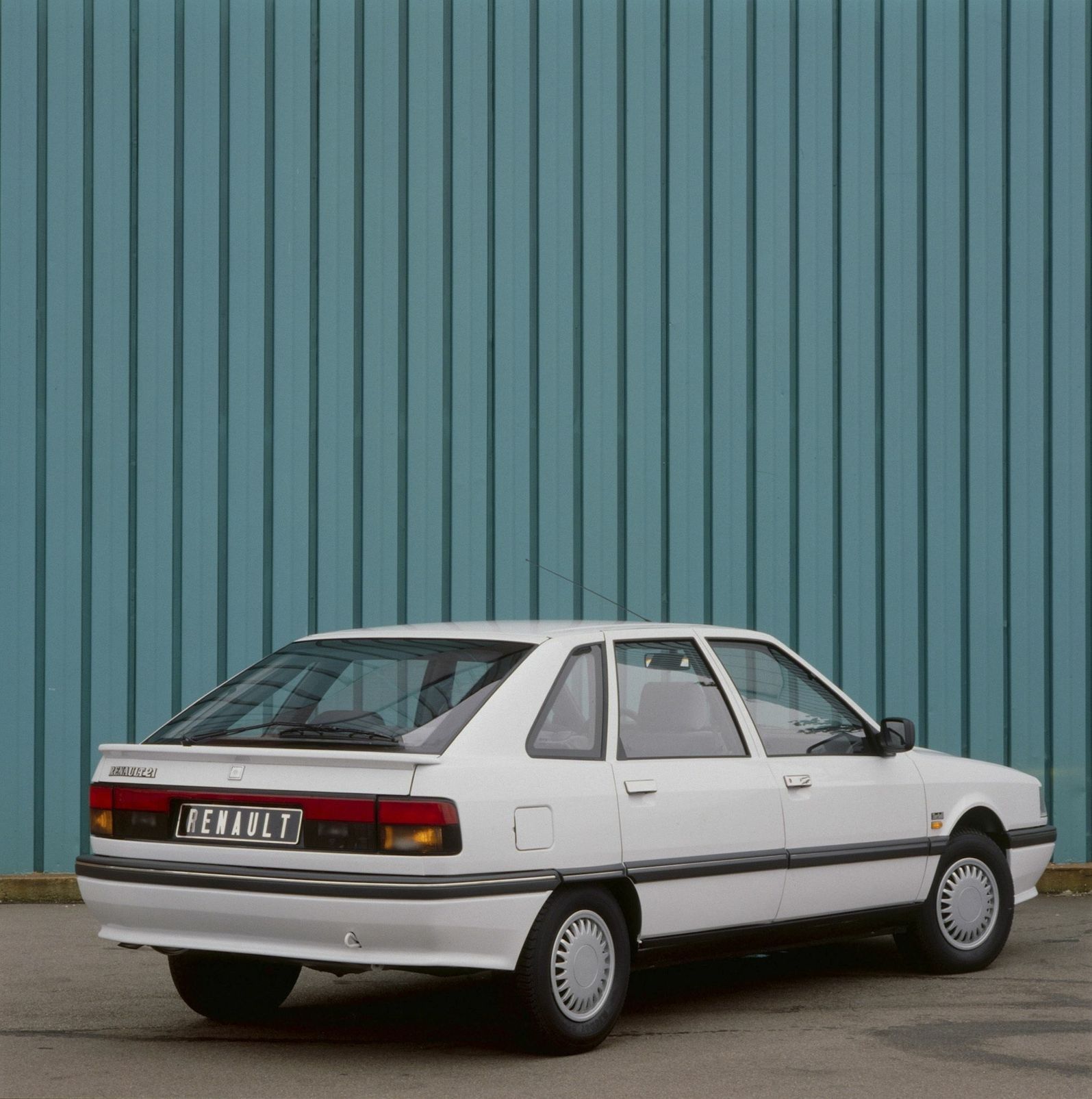 Renault 21