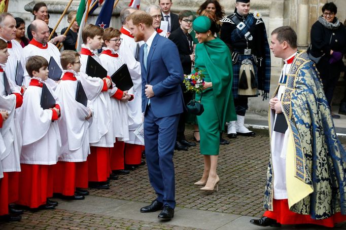 Harry a Meghan na poslední akci jako aktivní členové královské rodiny, mše za Commonwealth ve Westminster Abbey.