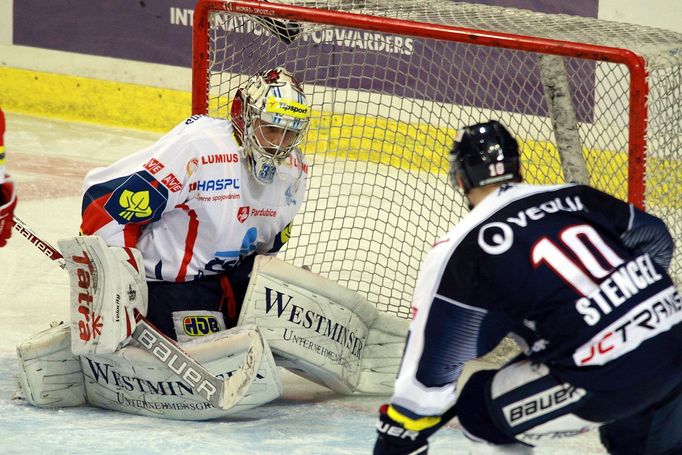 TELH, Vítkovice-Pardubice: Jan Štencel (10)  - Robert Kristan