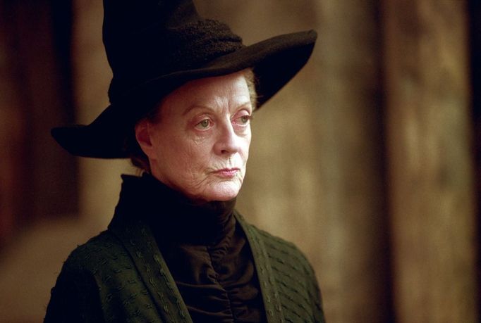 Maggie Smith ve třetím dílu Harryho Pottera z roku 2004.