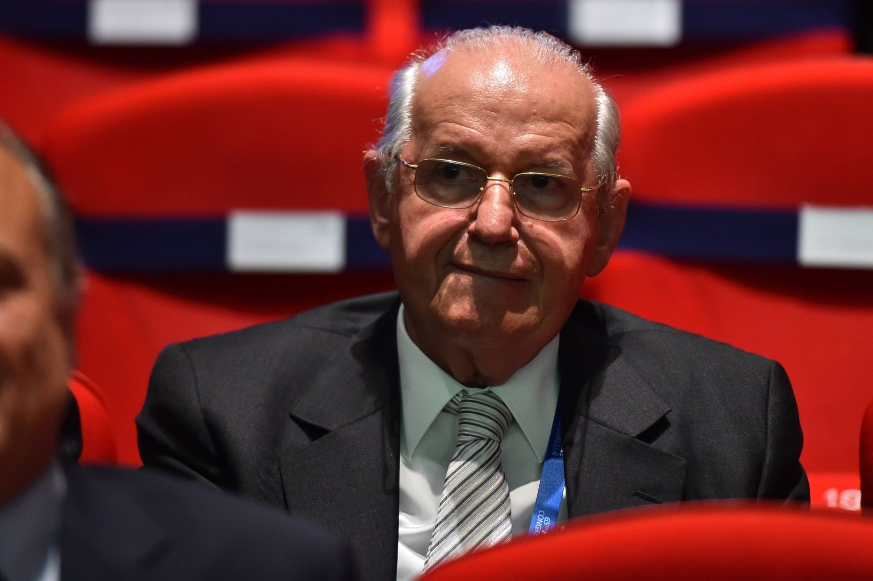 Senes Erzik na zasedání FIFA