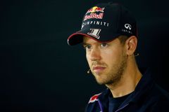 F1: Vettel ve velkých problémech, nejrychlejší Hamilton